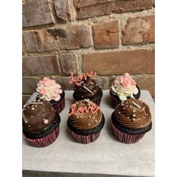 Valentine Box of 6 Cupcakes